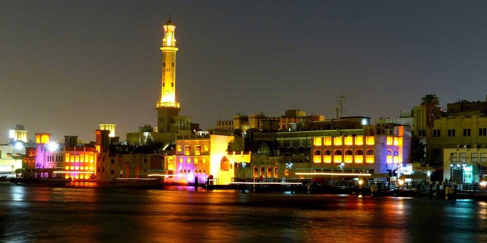 Comment implanter une entreprise freezone à Dubaï