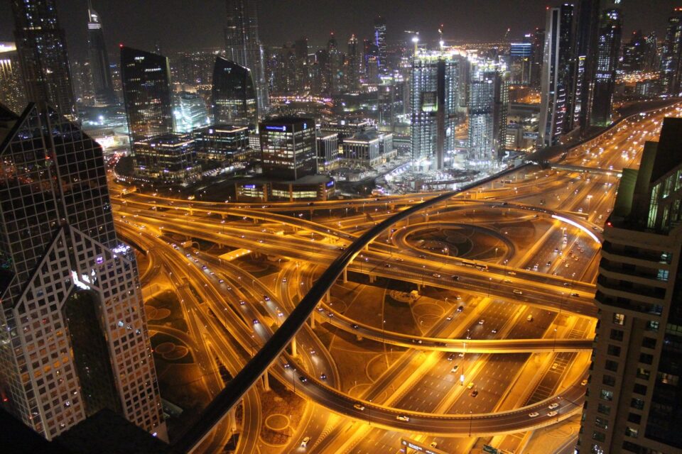 architecture-bridge-buildings-1472612_43c55a524611ceaeed31b87bde5be405_2000